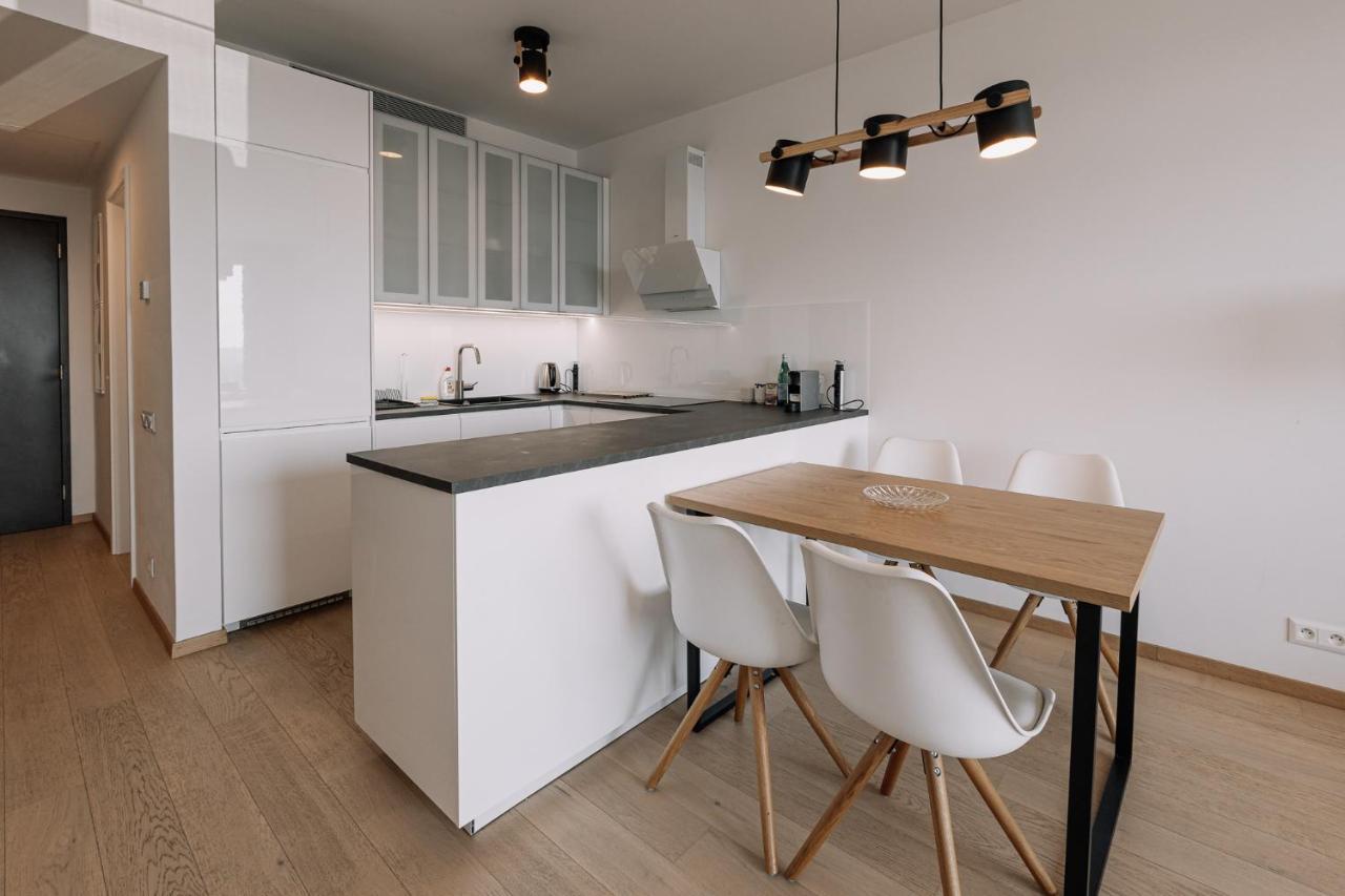 Skau Blue Residence In Sky Park 21 Floor 2 Tower Panoramic View Free Parking Bratislava Eksteriør billede