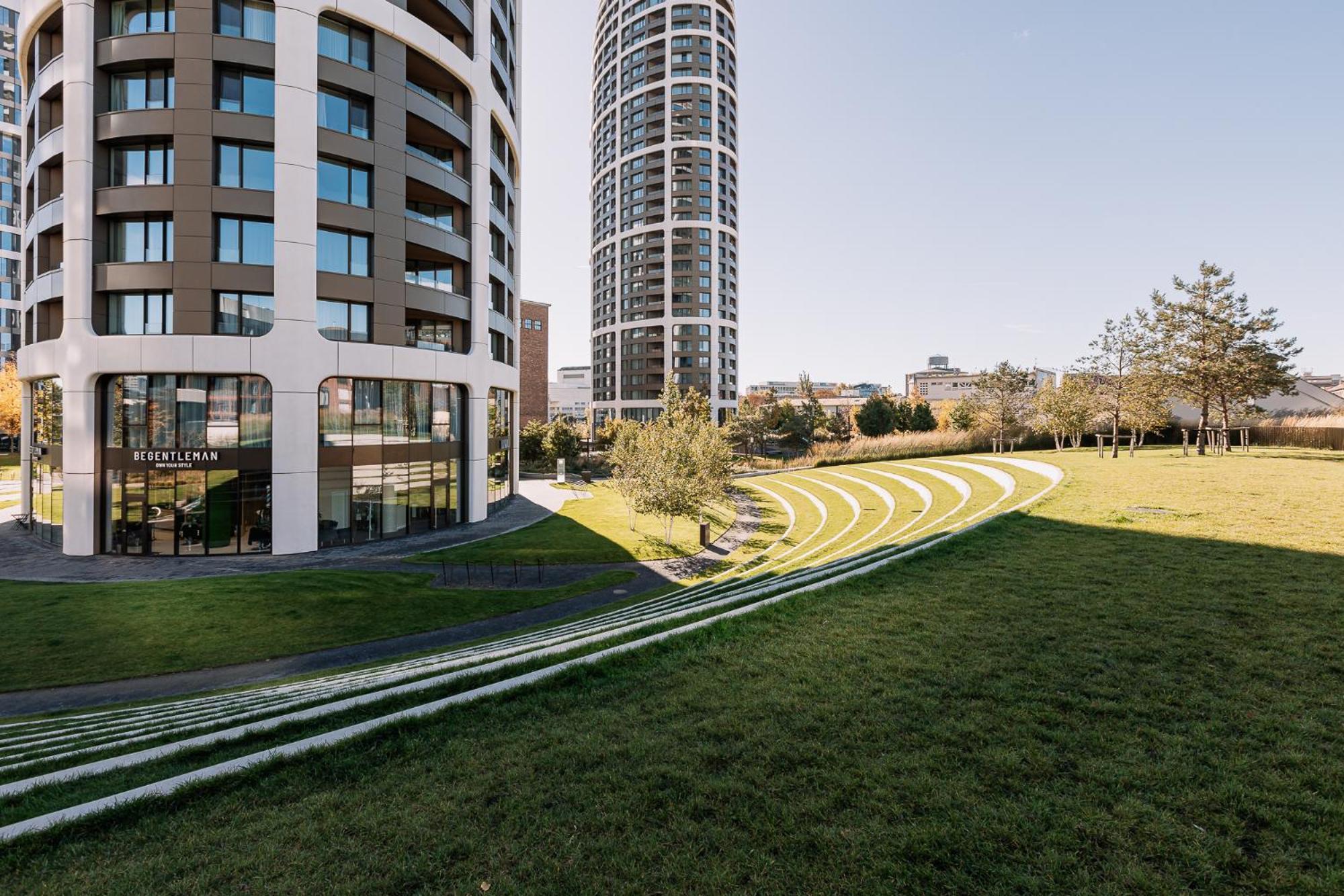 Skau Blue Residence In Sky Park 21 Floor 2 Tower Panoramic View Free Parking Bratislava Eksteriør billede