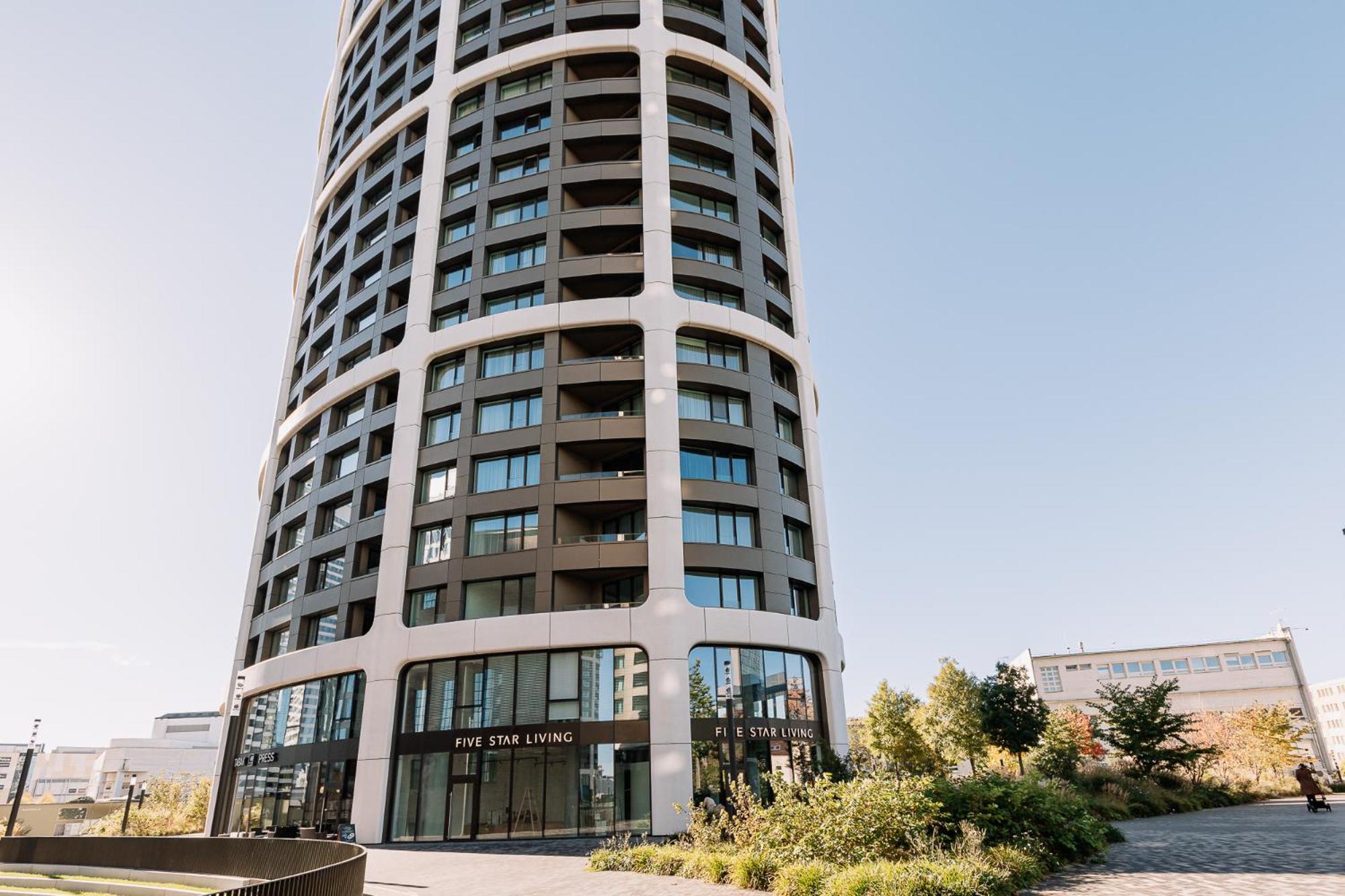 Skau Blue Residence In Sky Park 21 Floor 2 Tower Panoramic View Free Parking Bratislava Eksteriør billede